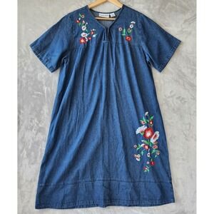 Country Store Denim Dress Womens Size Large Blue Jean Embroidered Flowers